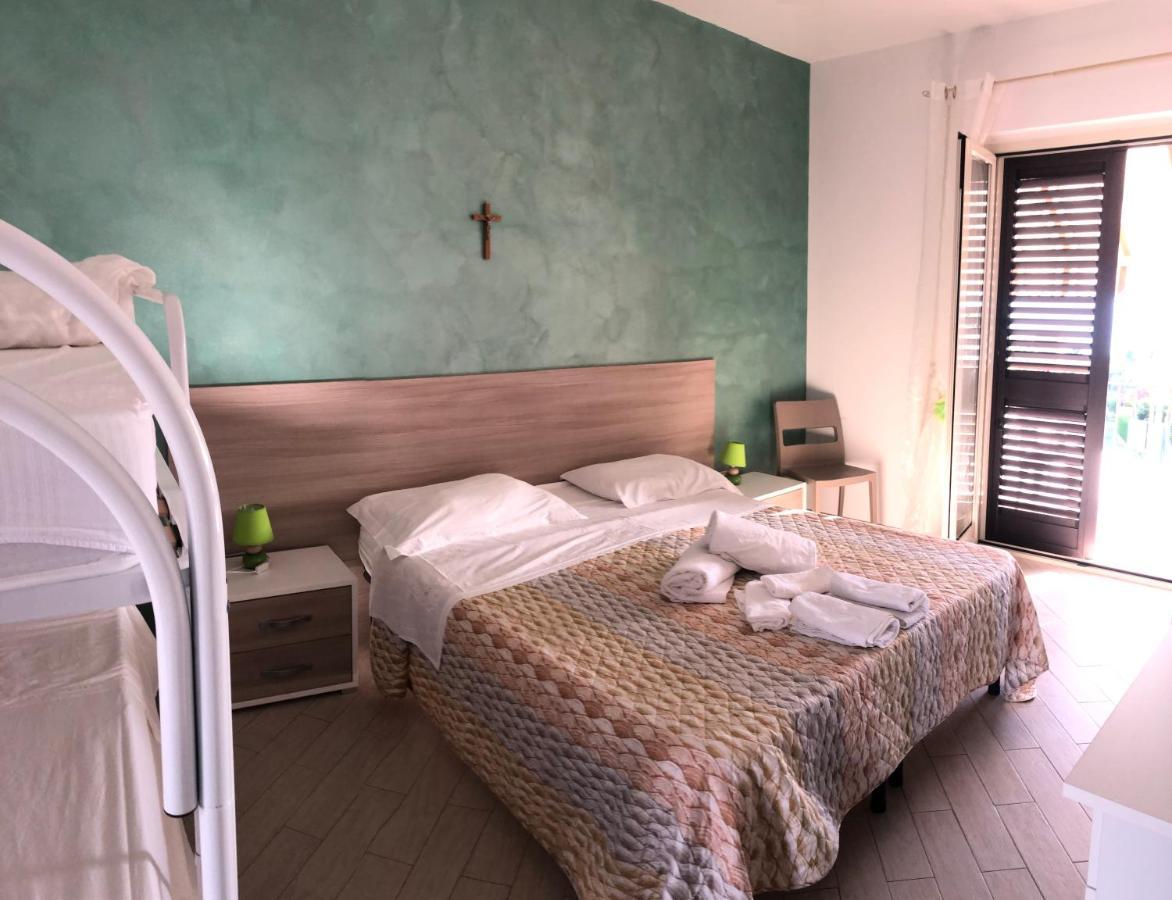 Red Stone Hotel Диаманте Екстериор снимка