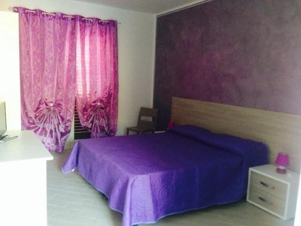 Red Stone Hotel Диаманте Стая снимка